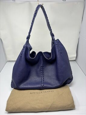 Authentic Bottega Veneta leather hobo shoulder tote in rare violet